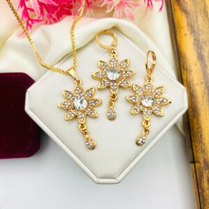 Fancy Beautiful Gold Plated Flower Locket Set