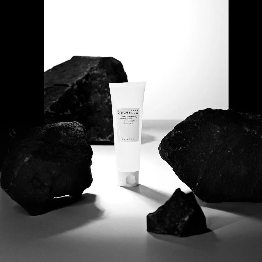 SKIN1004 - Madagascar Centella Tone Brightening Cleansing Gel Foam 125ml - Image 4