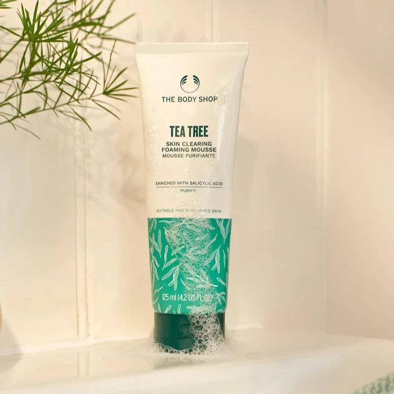 The Body Shop Tea Tree Skin Clearing Foaming Mousse 125ml - Image 2