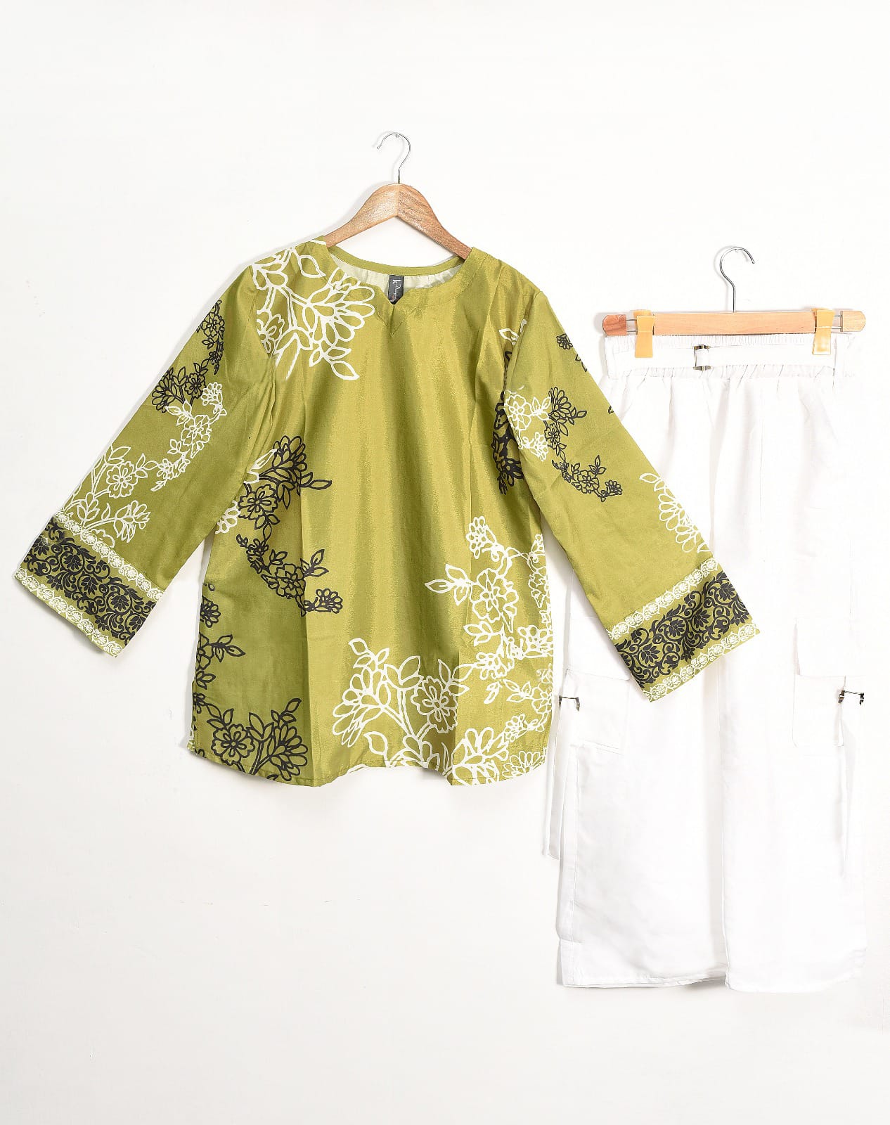 Grip Printed 2-Piece Shirt & Trouser - Image 4